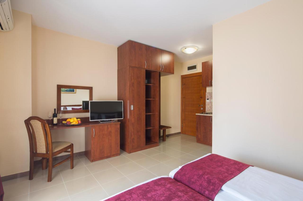 Apartmani Salus Budva Ngoại thất bức ảnh