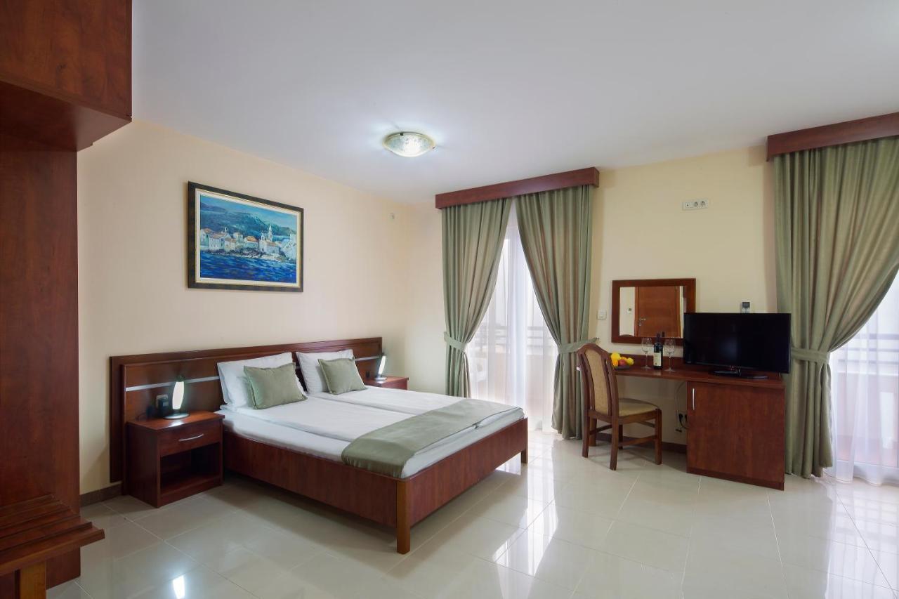 Apartmani Salus Budva Ngoại thất bức ảnh