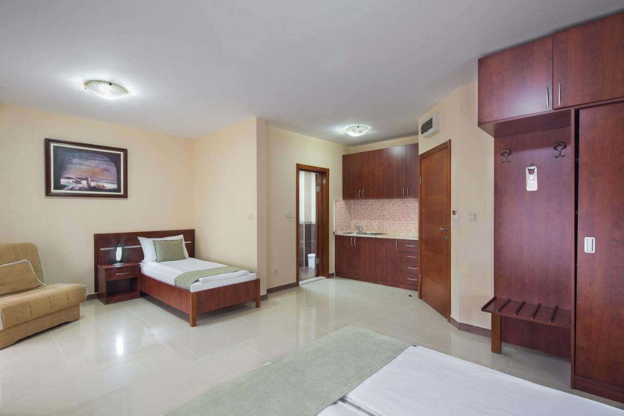 Apartmani Salus Budva Ngoại thất bức ảnh