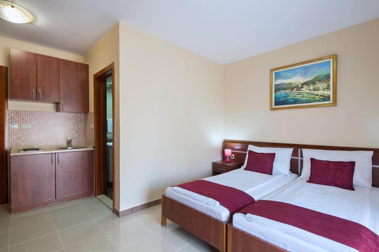 Apartmani Salus Budva Ngoại thất bức ảnh