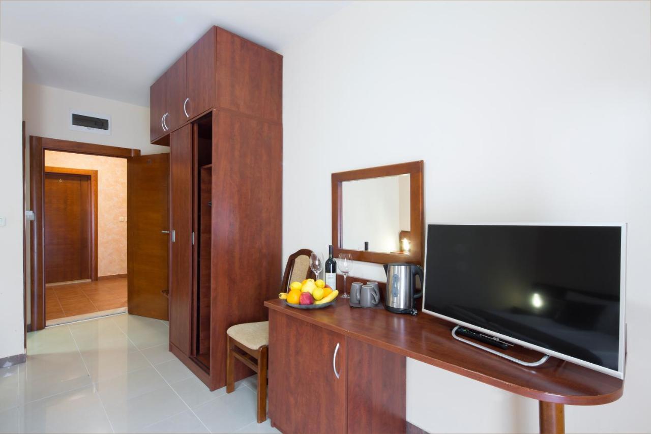 Apartmani Salus Budva Ngoại thất bức ảnh
