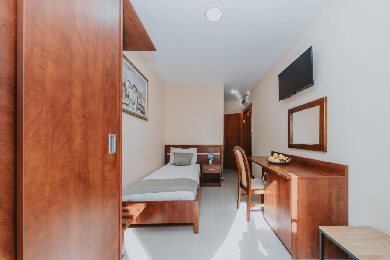 Apartmani Salus Budva Ngoại thất bức ảnh