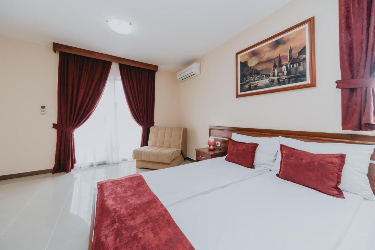 Apartmani Salus Budva Ngoại thất bức ảnh