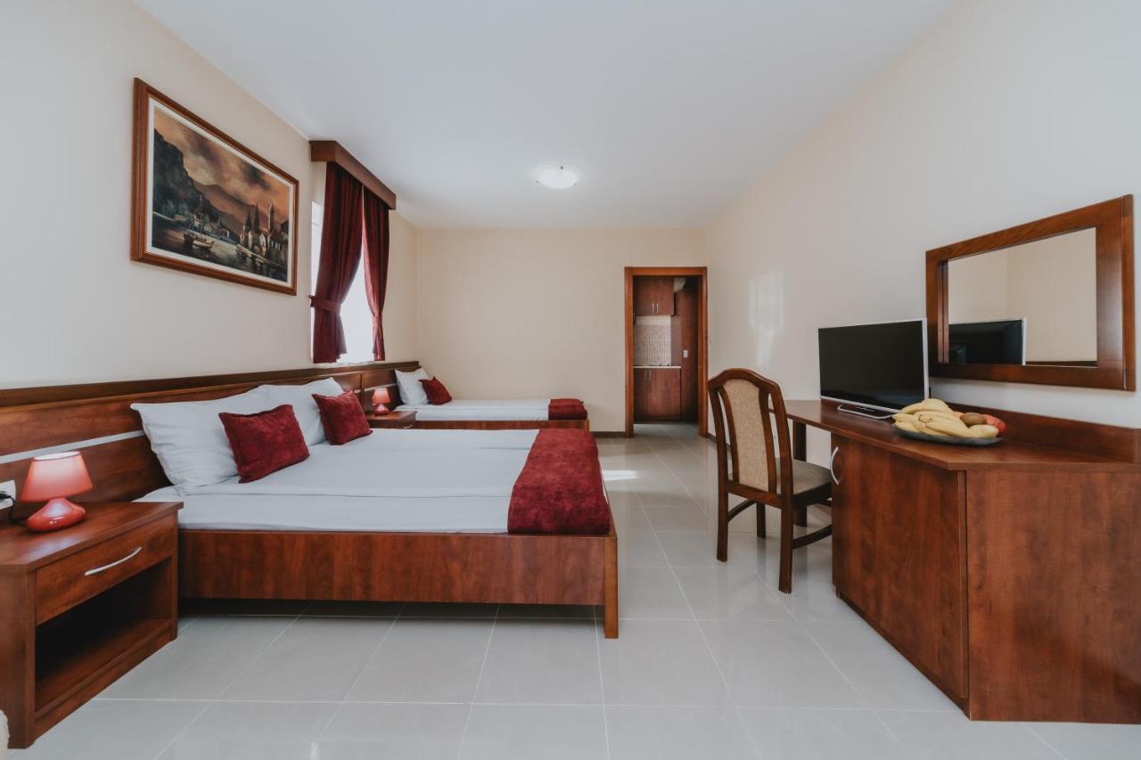 Apartmani Salus Budva Ngoại thất bức ảnh